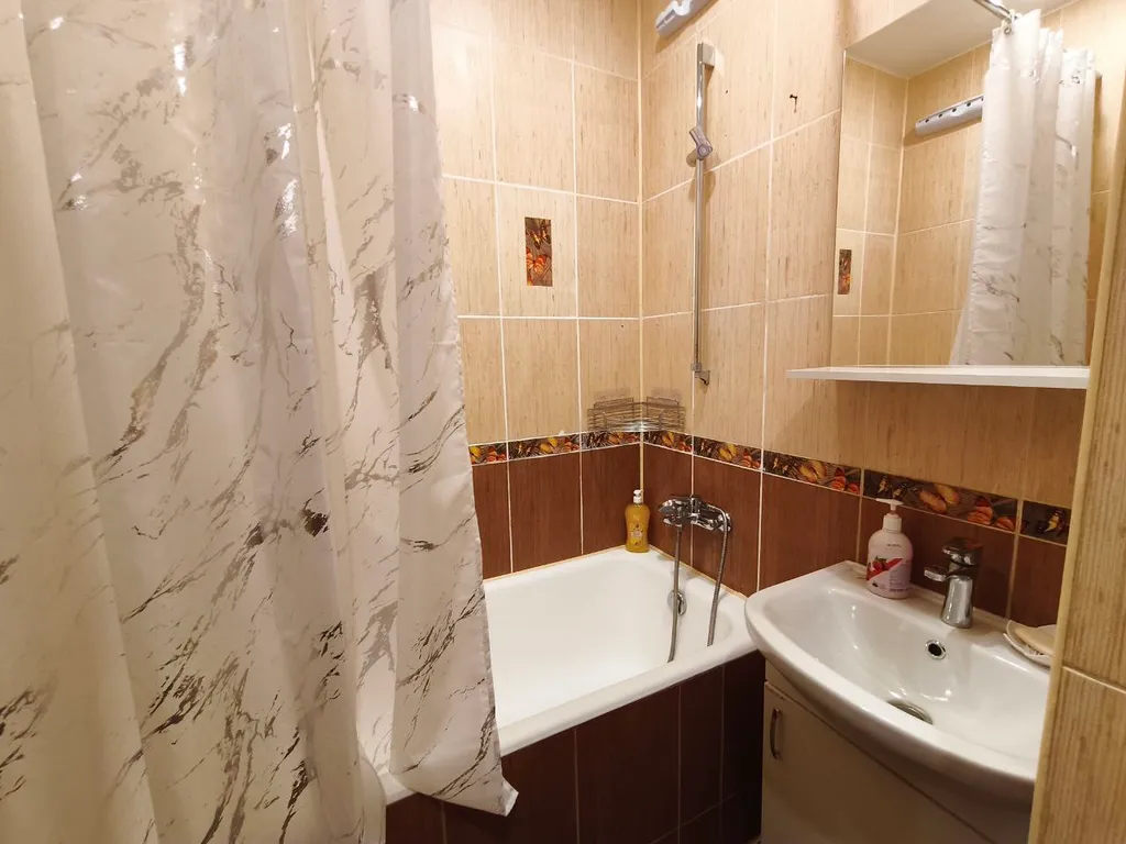 Двушка рядом с Крокусом