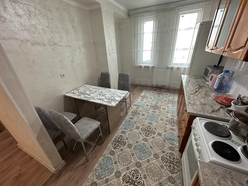 Квартира в жилом комплексе Торонто