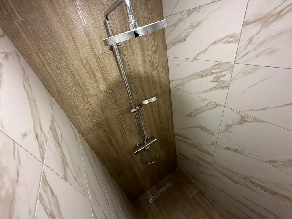 Cтудия Земля с видом на город и пойму Клязьмы