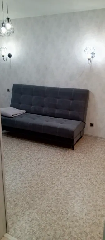 Уютная квартира с хорошим ремонтом в тихом районе — аренда посуточно в Глазов