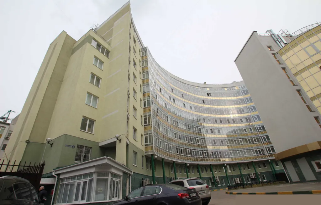 Новостройка в центре города с закрытой парковкой