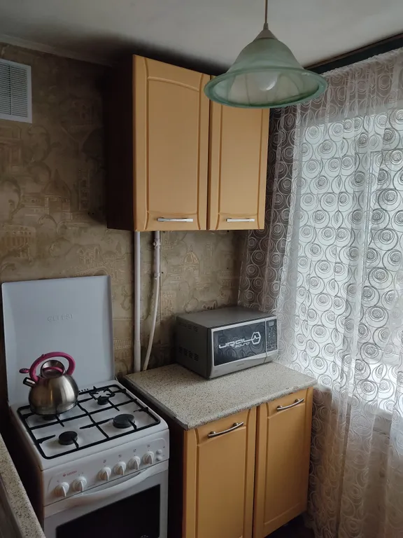 Уютная квартира, район Потока