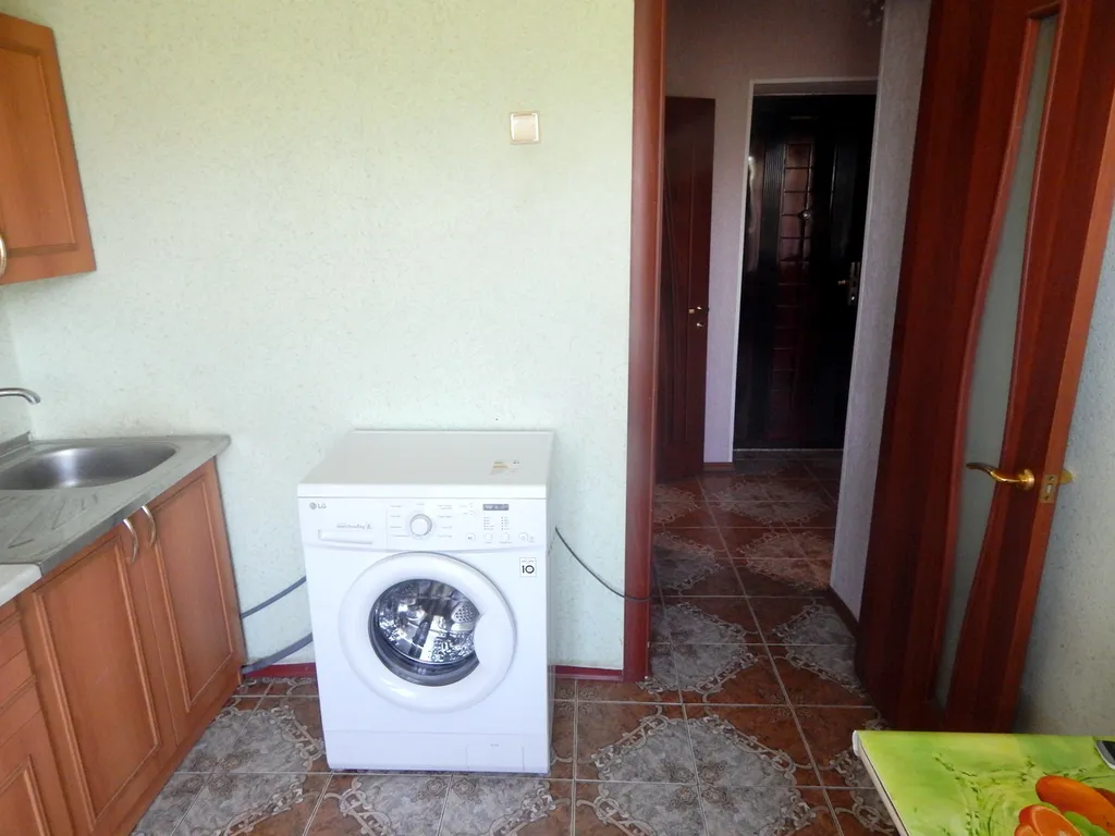 Многоквартирный дом в центре города, 1-комнатная квартира