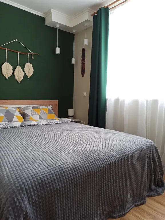 Квартира с отдельным входом и личным гаражом