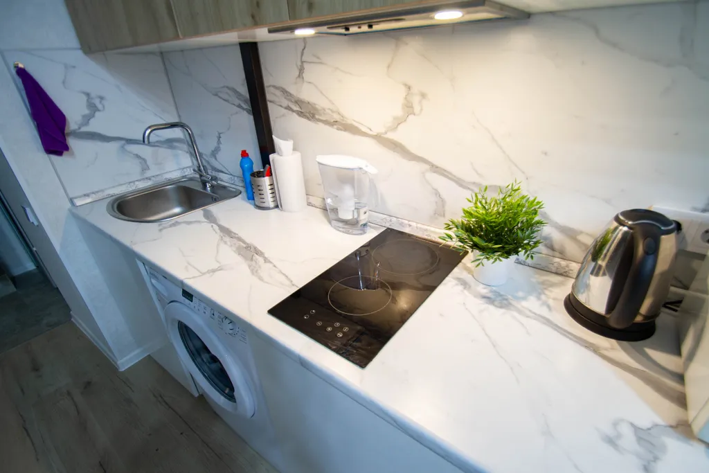 Двухъярусная студия с дизайнерским ремонтом