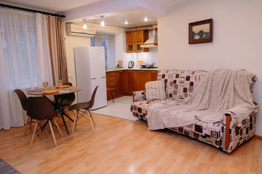 2К квартира у Серебряного города