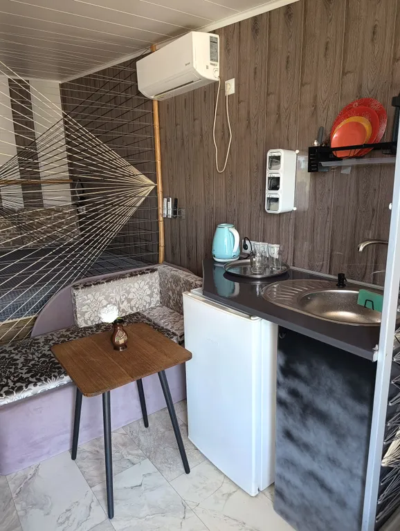 Домик на горке