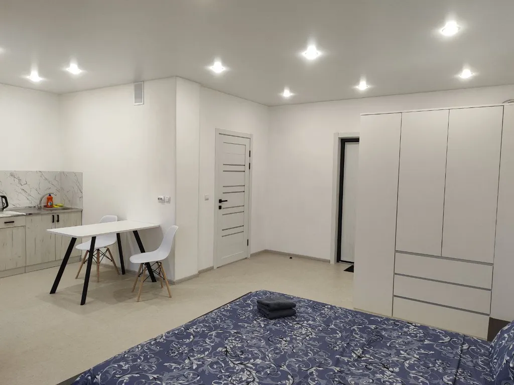 Студия на 13м этаже, ЖК Семья