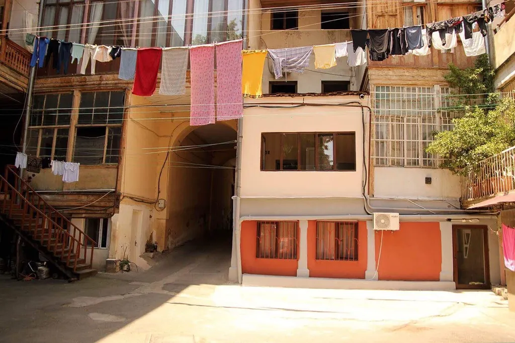 Уютная комната со всеми удобствами на одного человека, старый город