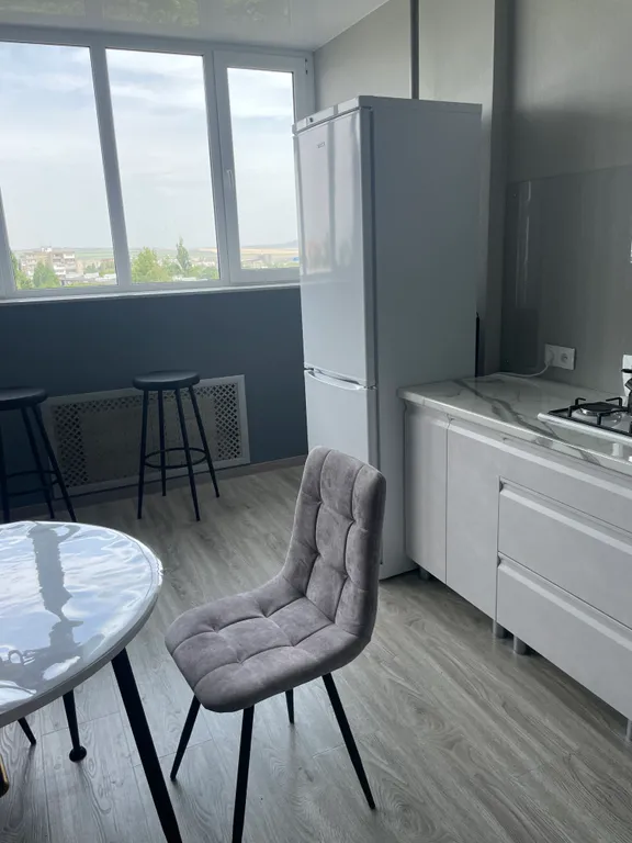 Уютная квартира с видовыми окнами — аренда посуточно в Минеральные Воды