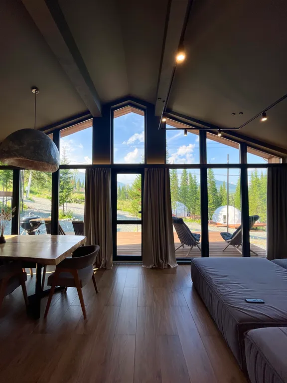 Дом SILVER с чаном на террасе