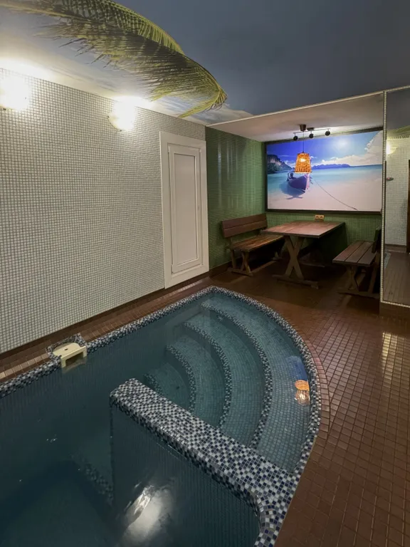 Уютный коттедж с баней и тёплым бассейном