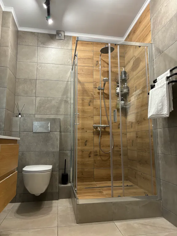 Огромная квартира на набережной