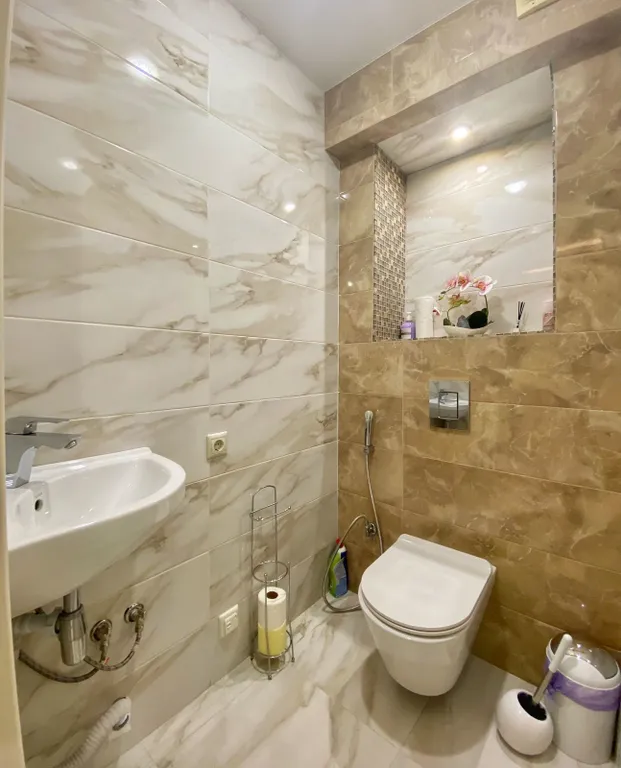 Шестиместная просторная двухкомнатная квартира