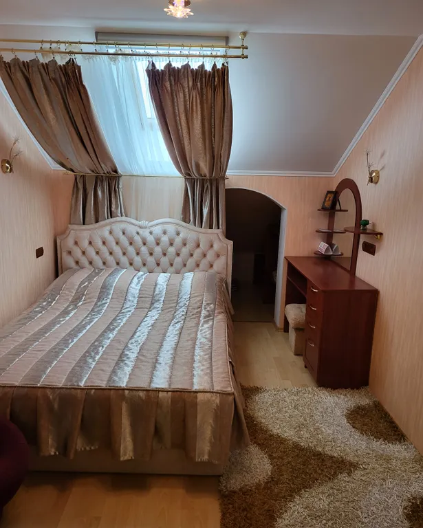 Просторные двухкомнатные апартаменты с кухней и стиральной машиной