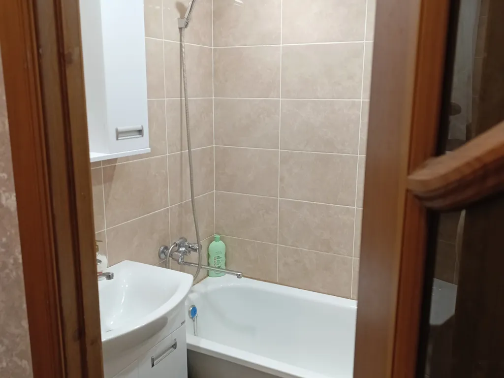 Однокомнатная квартира в центре города,напротив Дворца Спорта Аркада