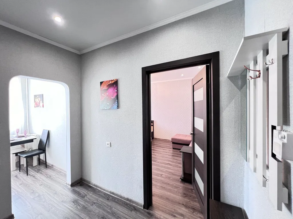 ПЛОЩАДЬ ЛЕНИНА, ЦЕНТР