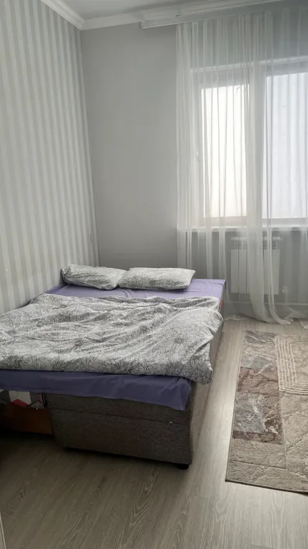 Уютный дом на берегу реки