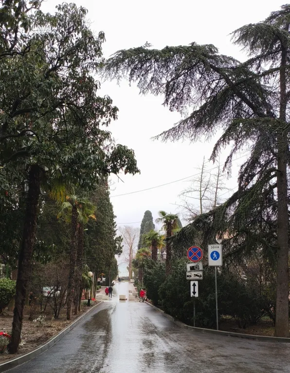 Коттедж Коттедж СВОЙ  двор, мангал, парковка.... — Ялта