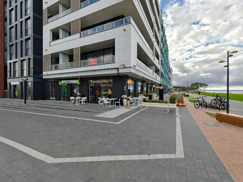 К. Малевич люксовый апартамент с выходом к Морю