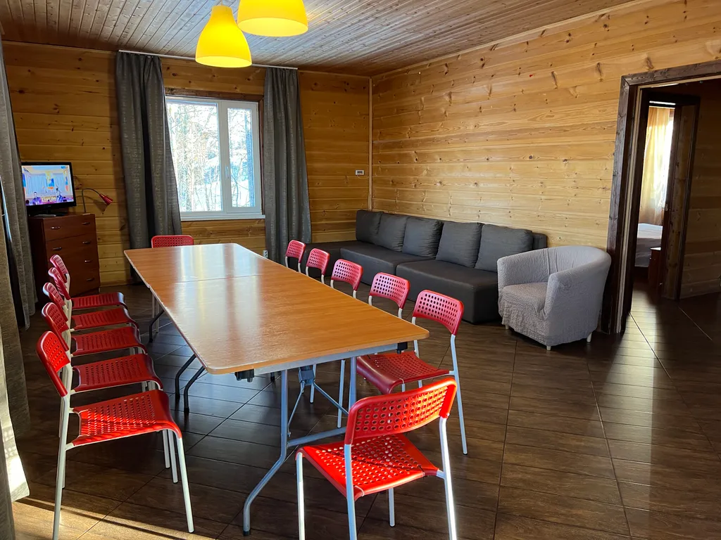 Уютный коттедж у озера