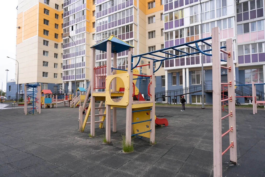 Апартаменты Домино в районе с развитой инфраструктурой