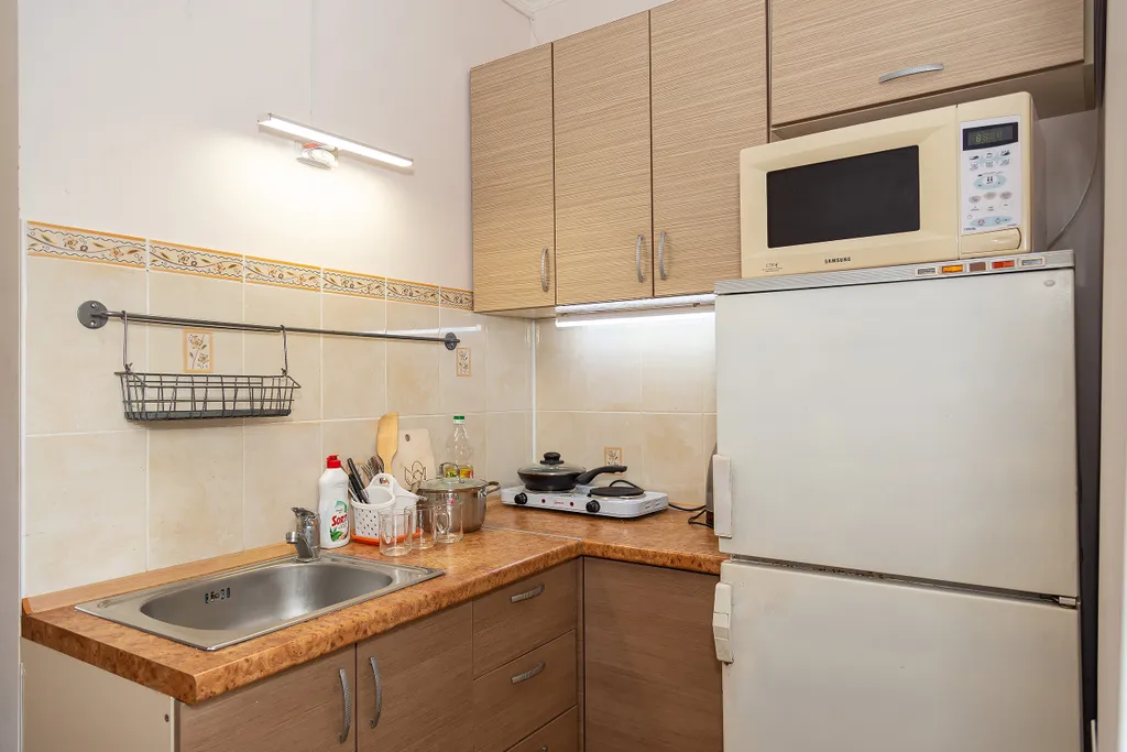 Уютная небольшая студия за площадью Ленина