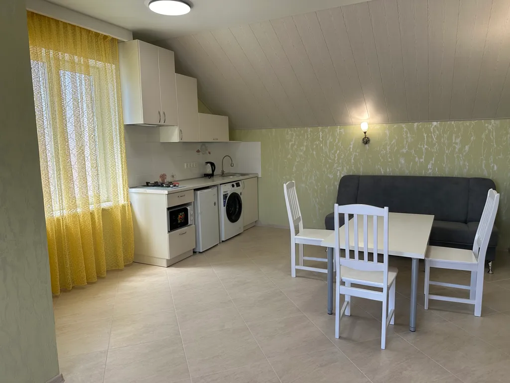 Коттедж 3-комнатный Дом — аренда посуточно в Евпатория