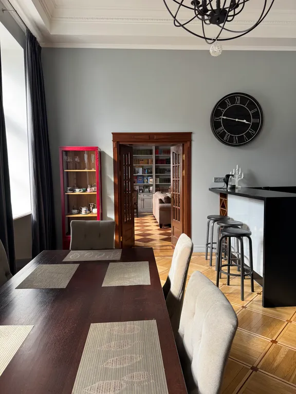 Квартира с видом на Летний сад и дворец Петра I