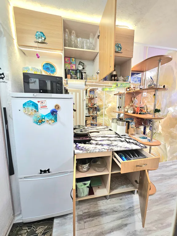 Студия почти в центре, рядом с Золотым мостом, Китайским консульством, фуникулером