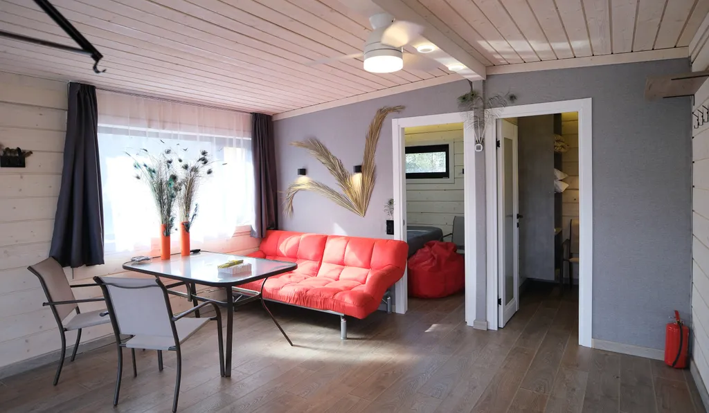 Уютный домик с птичками в 20 минутах от Петербурга