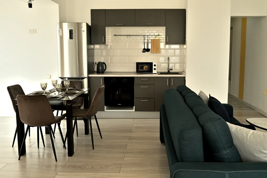 Уютная квартира-студия в центре города с красивым видом