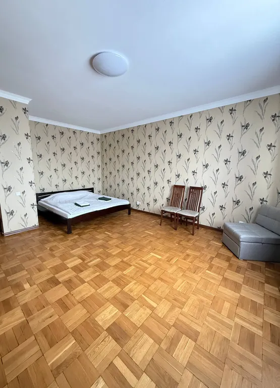 Коттедж Частный дом с подогреваемым бассейном и баней — Елизаветинская