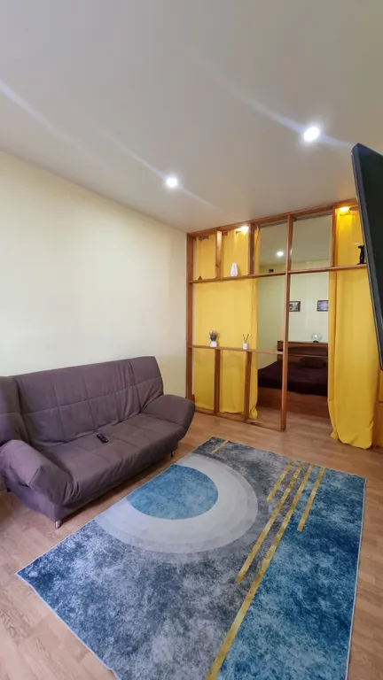 Квартира в шаговой доступности от аэропорта — аренда посуточно в Омск