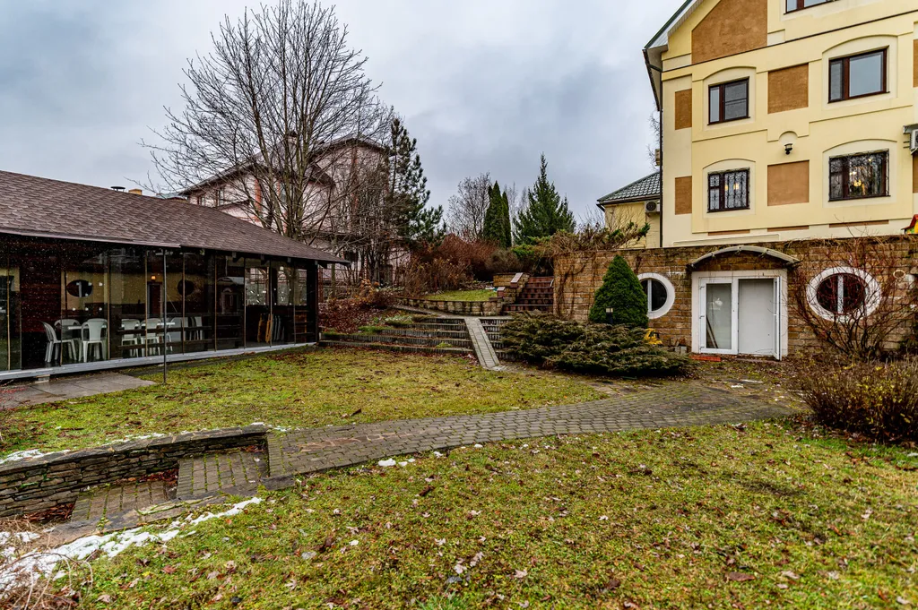 Отличный дом с бассейном и сауной