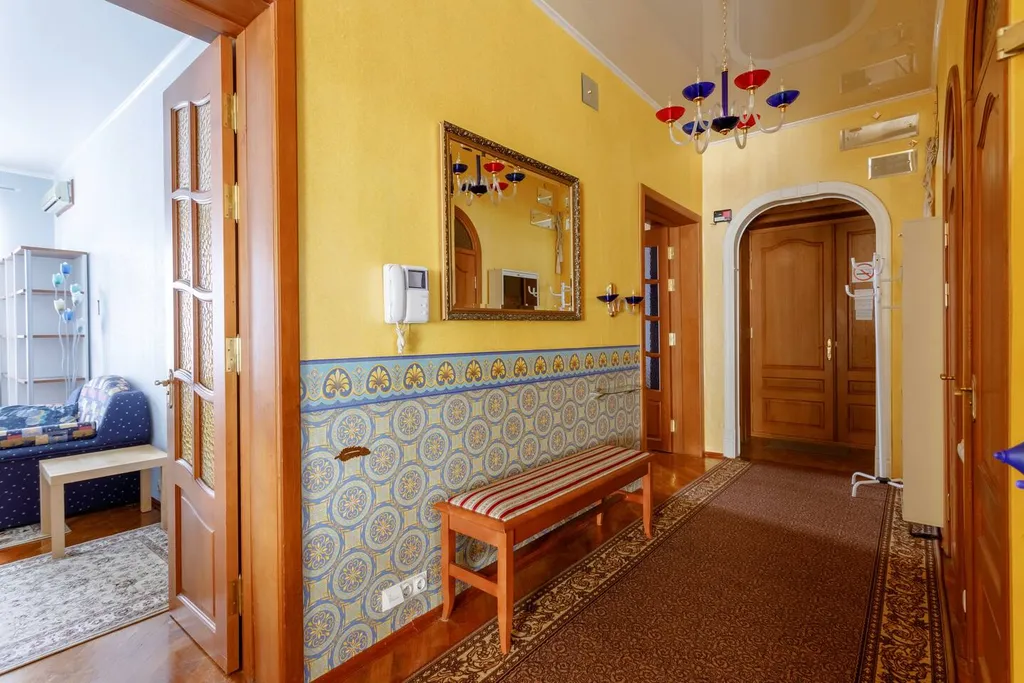 Квартира Уютная большая квартира около патриарших прудов — Москва