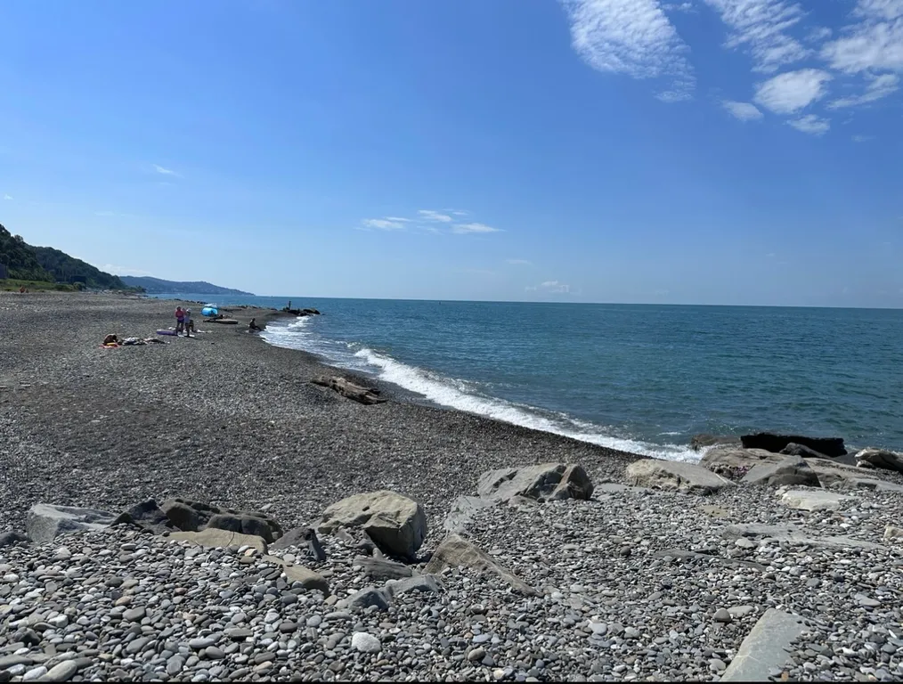 Апартамент с бассейном и балконом