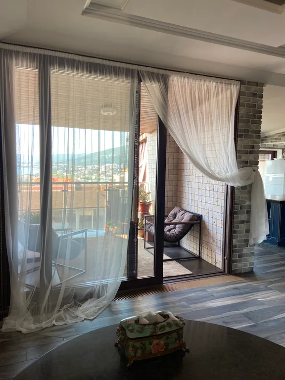 Апартаменты с видом на море!Красивая , атмосферная квартира !