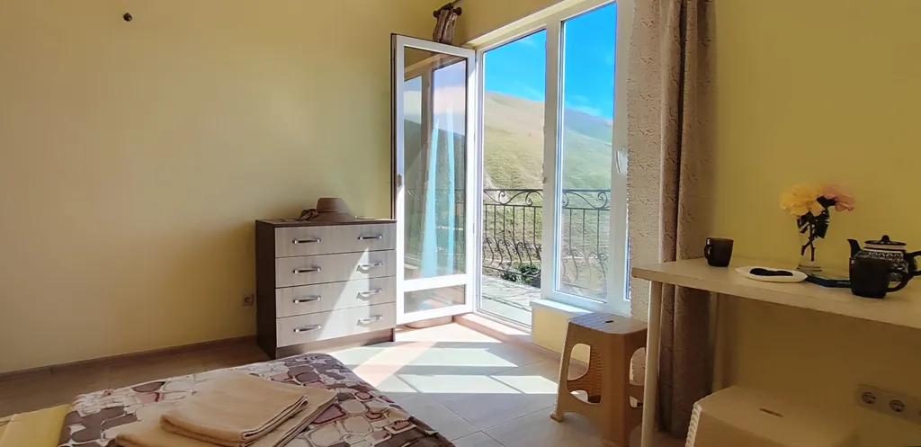 Апартаменты с балконами и панорамным видом на море и горы