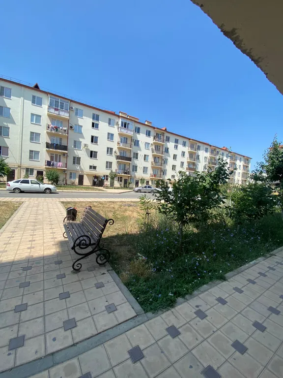 Пешком до моря 10-15 мин