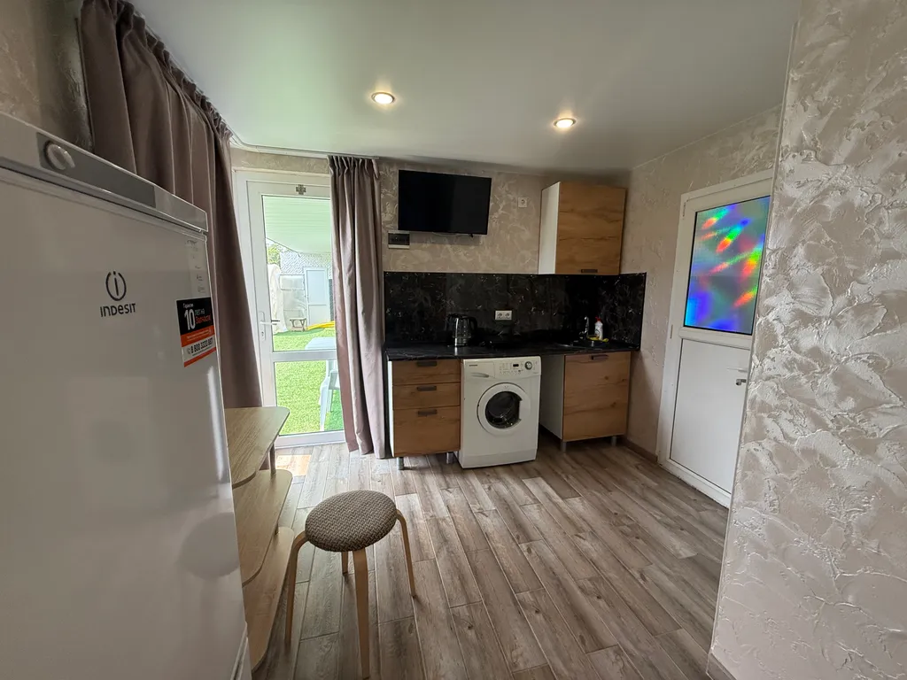 Коттедж Дом с бассейном — Витязево