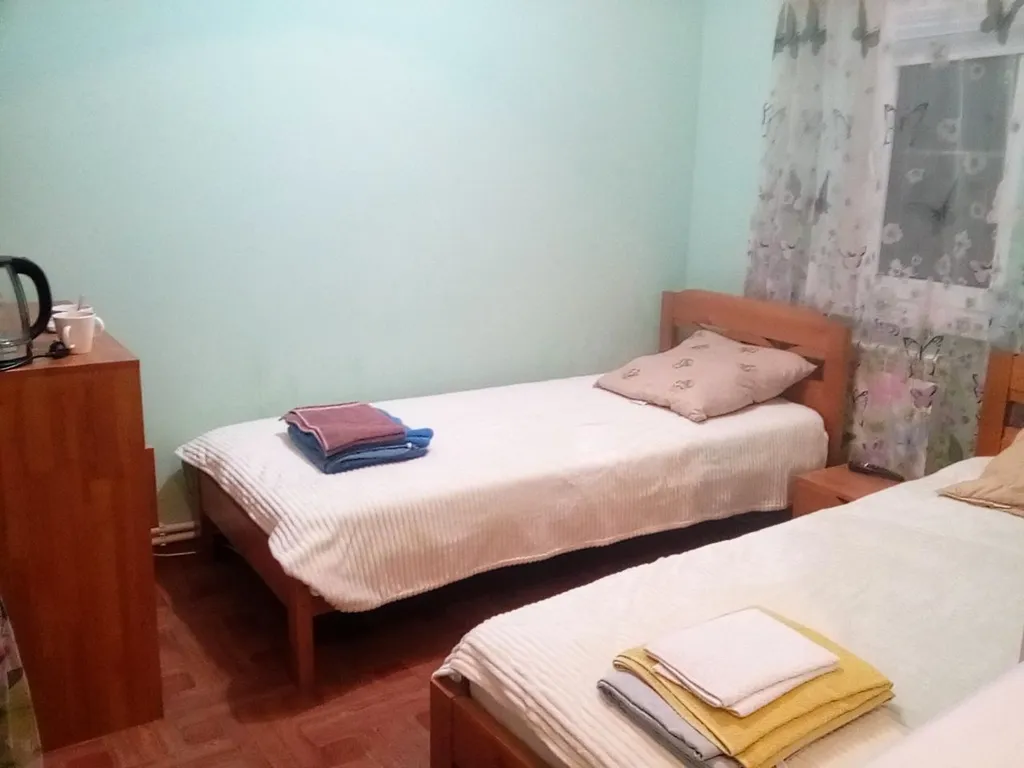 Номер на двоих на берегу реки Бахтемир