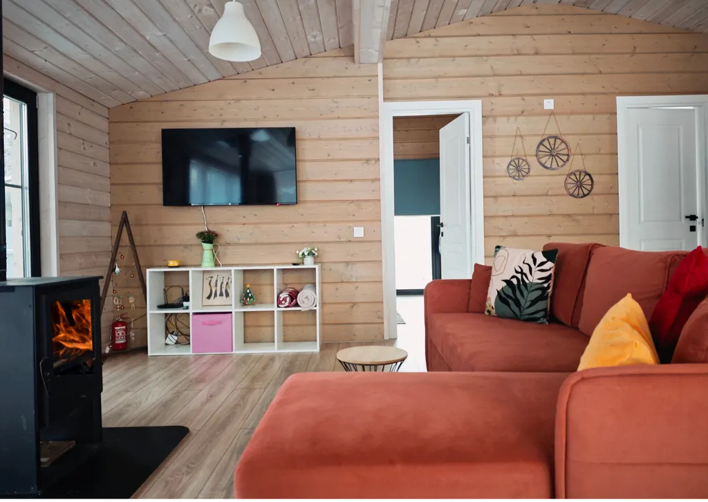 Дом у леса с камином