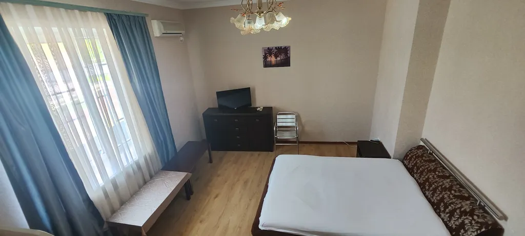 Квартира Большая квартира в центре — Евпатория