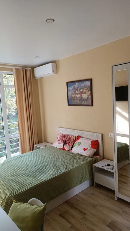 Апартаменты с кухней и балконом