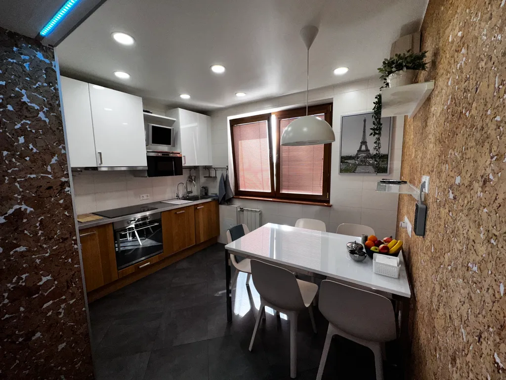 Квартира 3-комнатная квартира премиум-класса в центре у метро — Москва