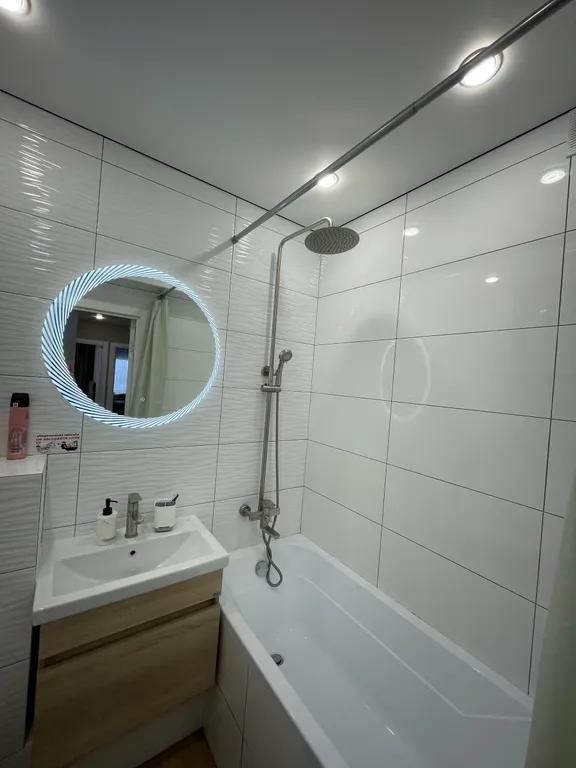 Уютная З комнатная квартира на 19 этаже