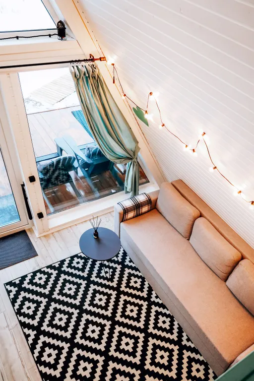 Коттедж Коттедж Роскошный А-фрейм в нежных мятных тонах с панорамными окнами — Озёры