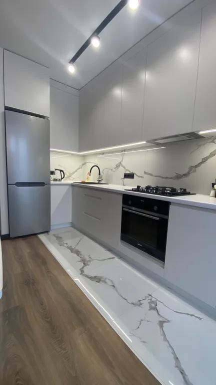 Новая уютная 1-я квартира с дизайнерским ремонтом в центре города