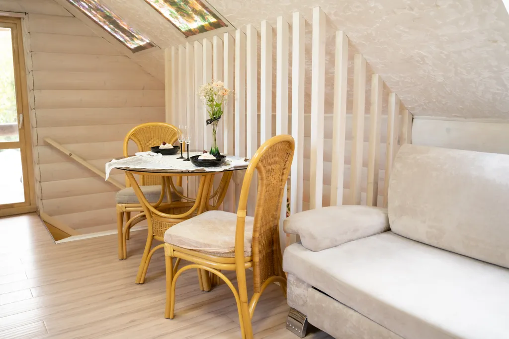 Двухэтажный срубовый гостевой домик с русской баней на дровах и купель